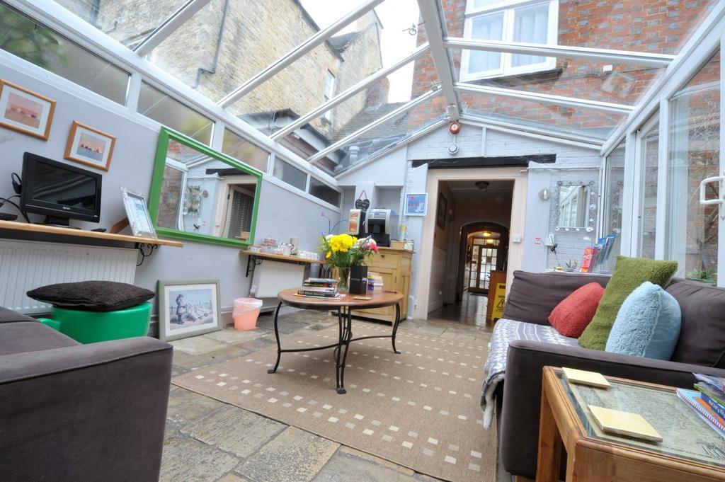 The Witney Guest House Luaran gambar